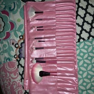 Beauty Bon 10 piece makeup brush set❤️